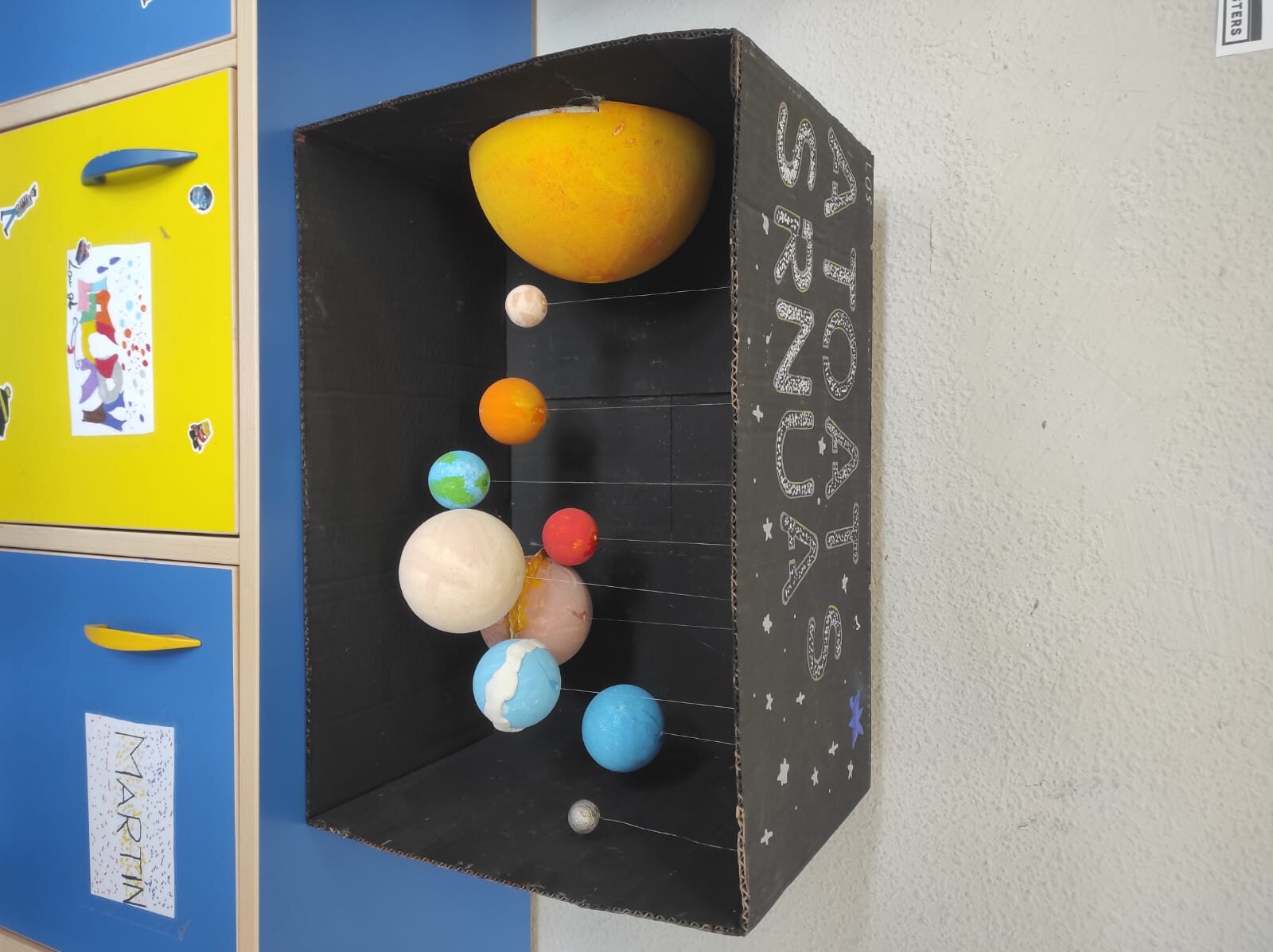 SISTEMA SOLAR ARTÍSTICA